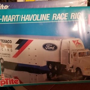 Vintage ☆ tractor trailer nascar plastic model kit